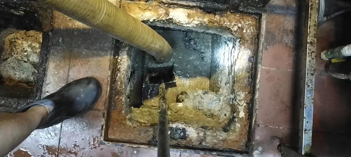 凤山污水池清理一般都有毒气，怎么预防中毒呢？